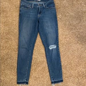 levi's 711 skinny jeans